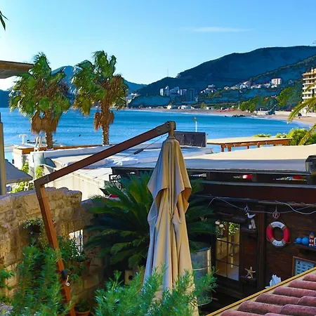 Apartment Kameliya Montesun Budva