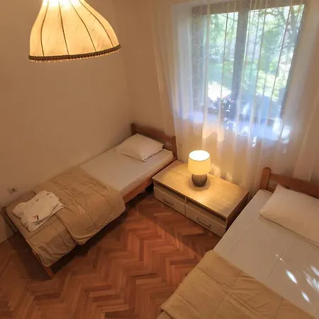 Apartment Kameliya Montesun